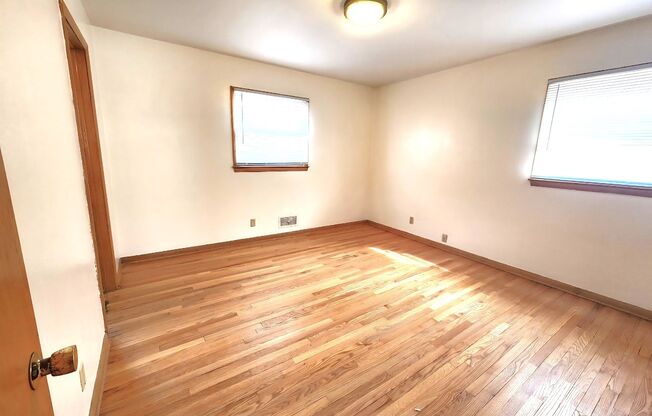 Lease only - 4272 N 91st Street