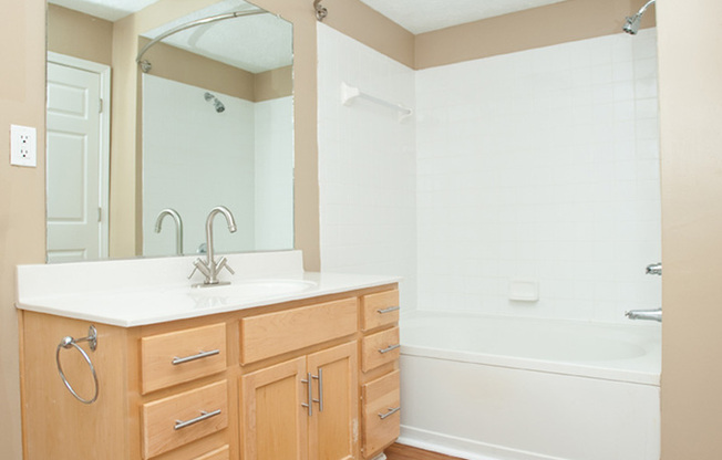 1 bed, 1 bath, 671 sqft, $1,379, Unit 3-3104