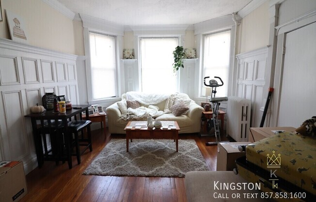 1963 Commonwealth Ave 2