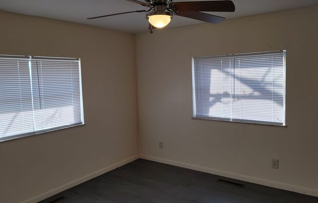 2 beds, 1.5 baths, $850, Unit Apt A