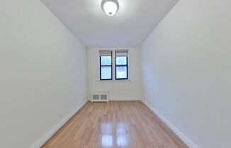 1669 YORK AVE