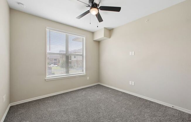 3 beds, 2 baths, 1,248 sqft, $1,959, Unit 918