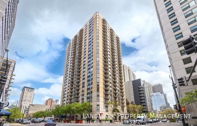 70 W Huron St