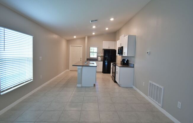 3 beds, 2 baths, $2,100