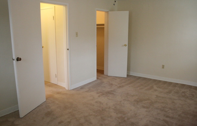 1 bed, 1 bath, 610 sqft, $900, Unit D06