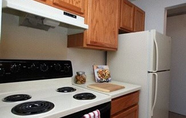1 bed, 1 bath, 665 sqft, $1,145, Unit 110