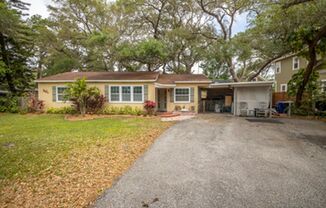 3/2 + Bonus Flex Space- OLD FLORIDA LIVING IN YOUR BACK YARD!