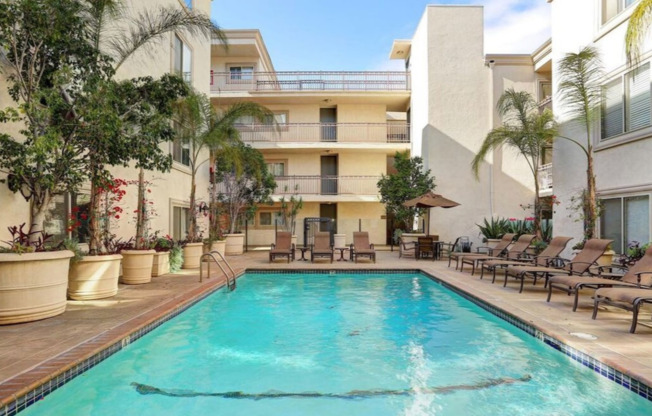 2 beds, 2 baths, $3,495