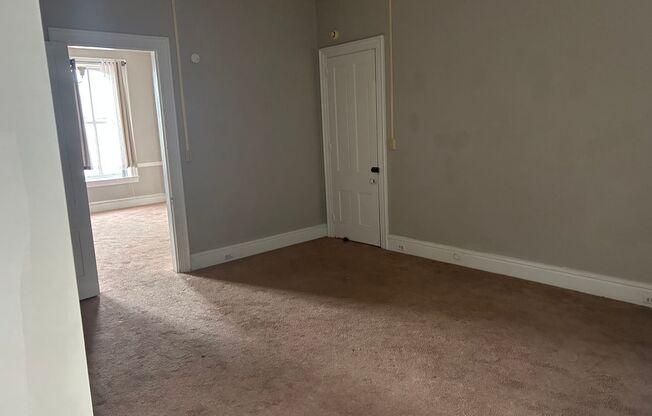 1 bed, 1 bath, $1,075