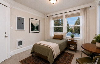 Studio, 1 bath, 215 sqft, $900, Unit 402