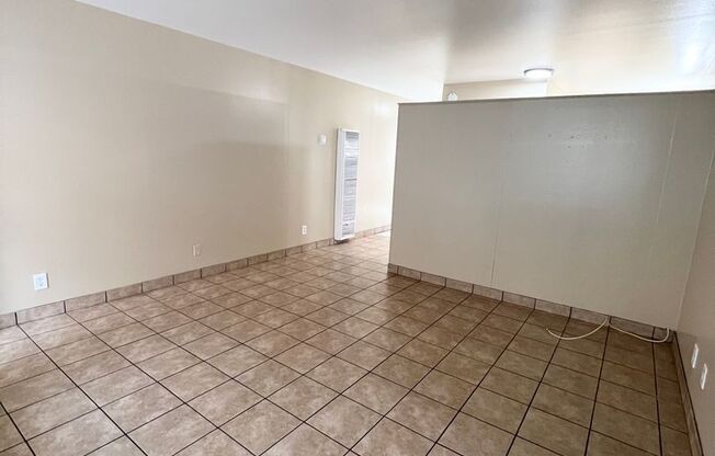 Studio, 1 bath, 500 sqft, $1,550, Unit 121