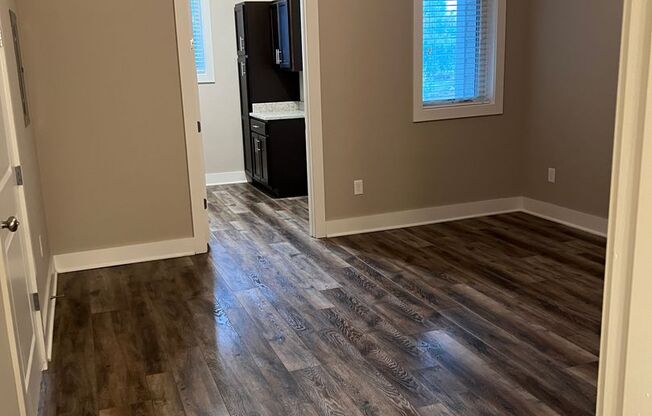 1 bed, 1 bath, 780 sqft, $960, Unit 124