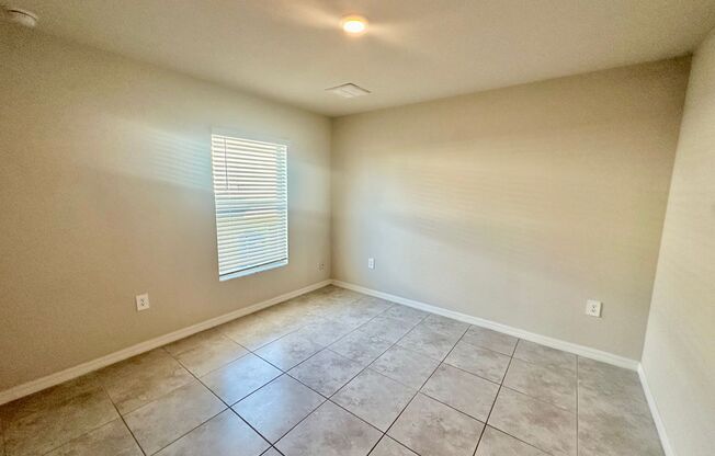 Available Now- 4 Bedroom 2 Bathroom NW Cape Coral Home