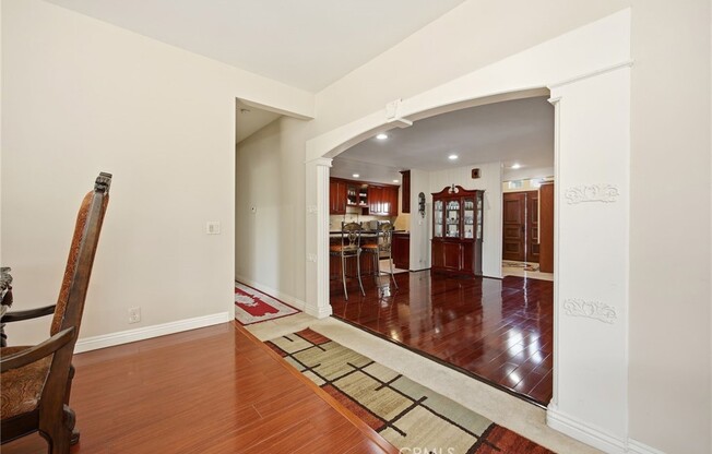 5 beds, 3.5 baths, 2,914 sqft, $5,500