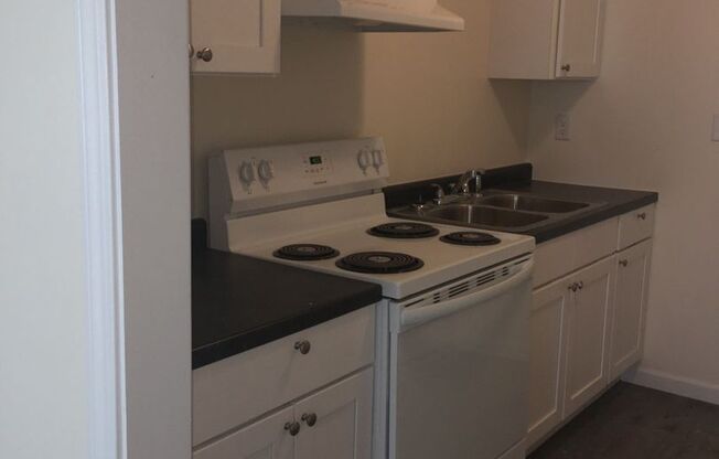 2 beds, 1 bath, 600 sqft, $748, Unit 440 SE Tefft St - Unit 07