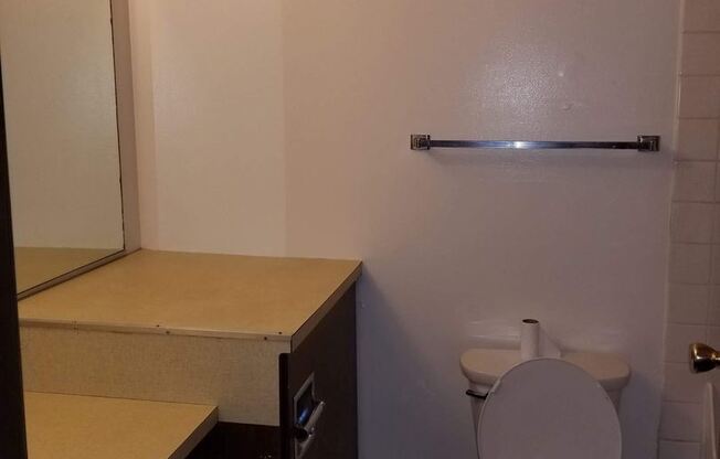2090 Roosevelt Blvd. Pine Ridge Apartments
