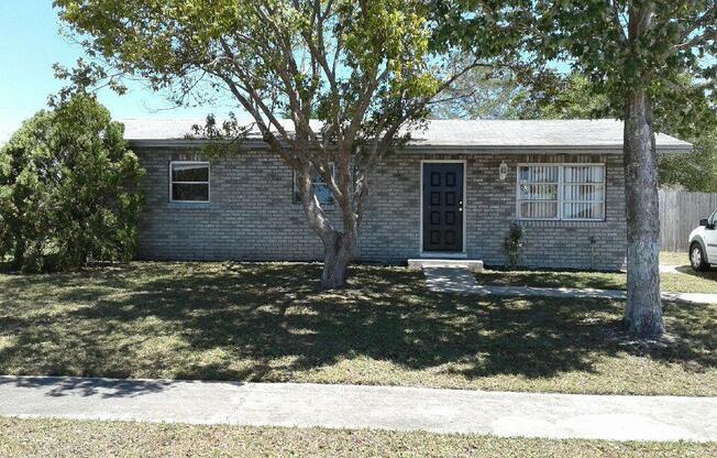 3 Bed 1 Bath Home | Pet Friendly | Fenced Yard | Washer Dryer Hook Ups | Section 8 Welcomed