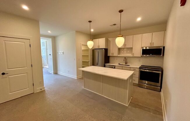 2 beds, 2 baths, 1,092 sqft, $2,500, Unit 107