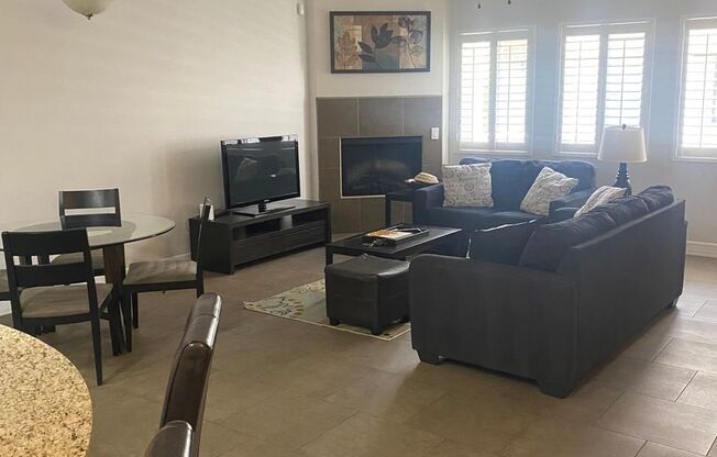 Fully Furnished Walk-In Ready in Scottsdale
