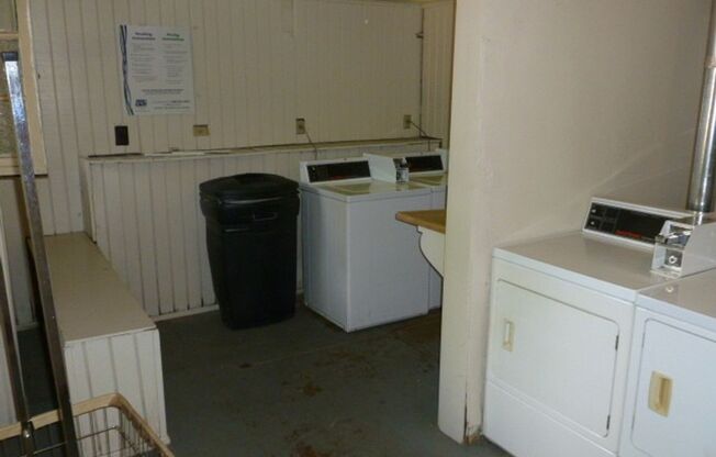 1 bed, 1 bath, 800 sqft, $900, Unit 11
