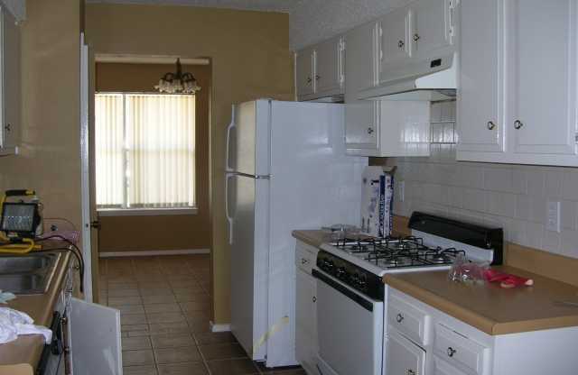 3 beds, 2 baths, $2,300