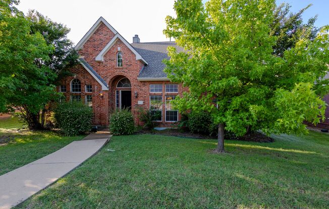 Welcome to this charming single-family home featuring 4 spacious bedrooms and 2 well-appointed bathrooms.