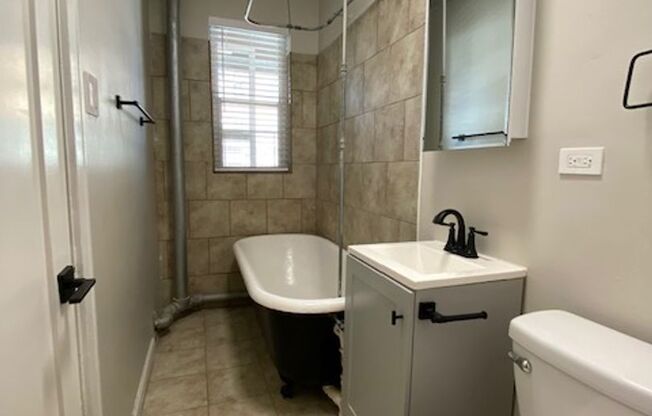 Studio, 1 bath, 300 sqft, $1,250, Unit #506