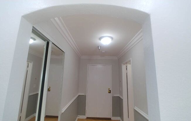2 beds, 2 baths, 955 sqft, $2,595, Unit 510