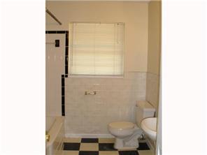 3 beds, 1 bath, $1,895