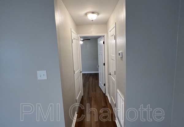 621 W IREDELL AVE