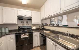 Welcome to Autumn Oaks | Apartments in Roseville