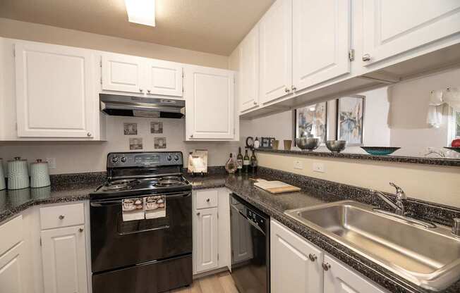 Welcome to Autumn Oaks | Apartments in Roseville