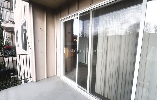 1 bed, 1 bath, $1,195, Unit 5802-3