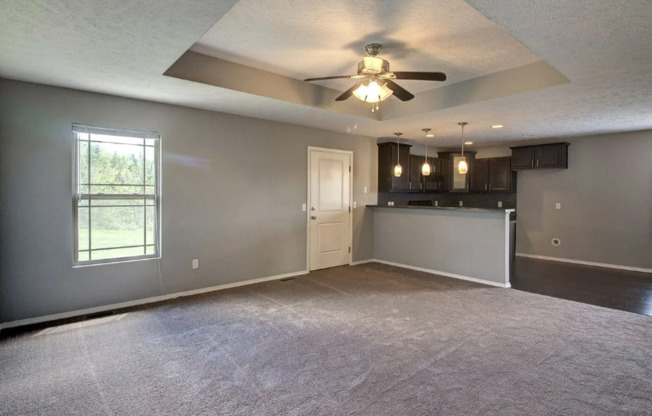 3 beds, 2 baths, $1,595