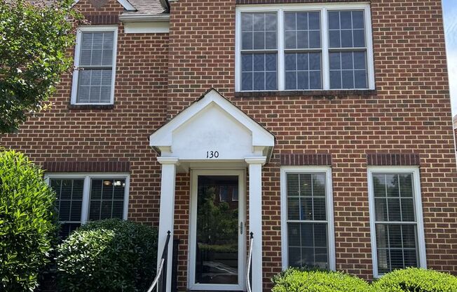 Beautiful Port Warwick Townhome.