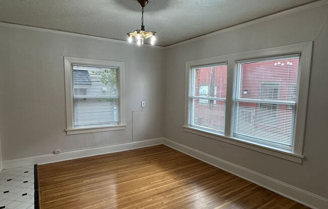 Studio, 1 bath, 265 sqft, $1,075, Unit 105