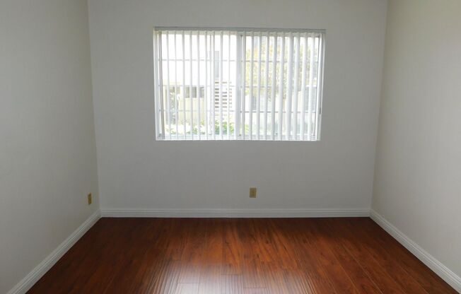 2 beds, 2 baths, $2,650, Unit 301