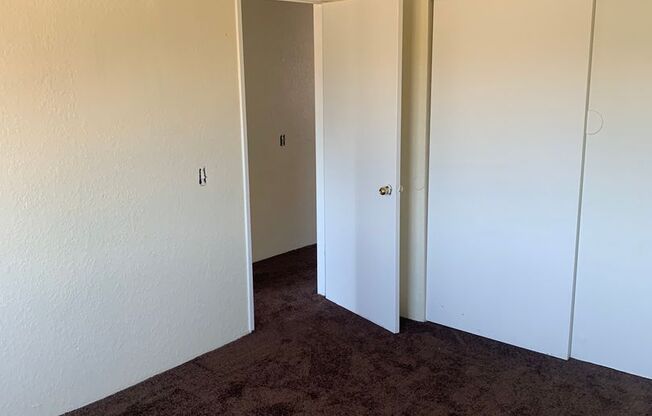 2 beds, 1 bath, $1,550, Unit Apt 29