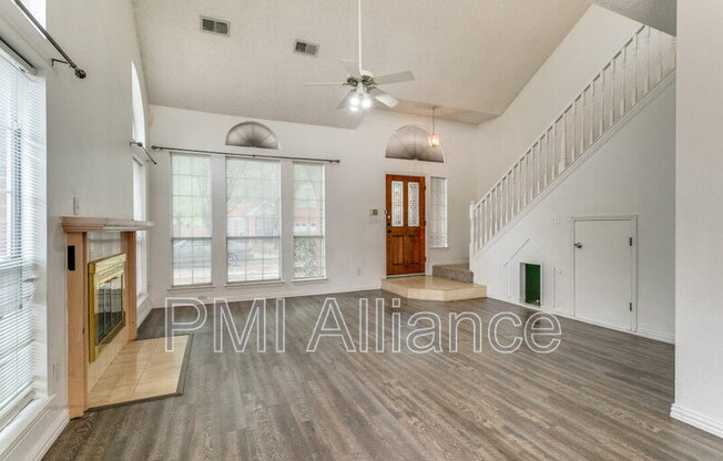 200 SUMMER MOON CT