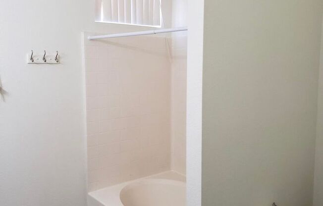 1750 W. Union Hills Dr #15 Phoenix, AZ 85027