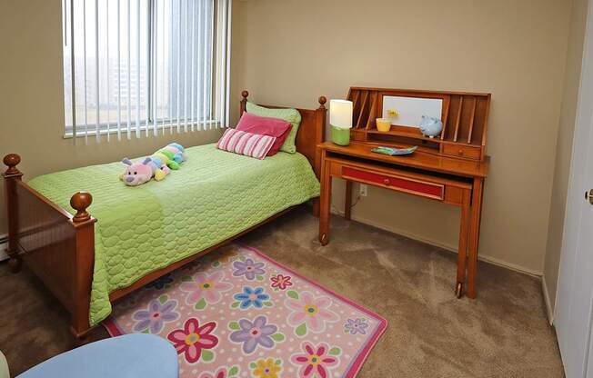 2 Bedroom 1 Bath Model Suite Bedroom at Harbor Crest Apartments in Euclid OH
