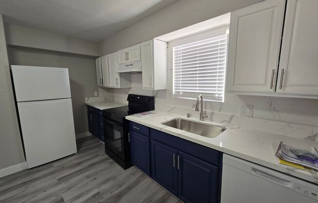 2 beds, 2 baths, 875 sqft, $1,455.5, Unit 21