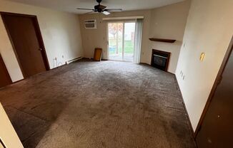 2 beds, 1 bath, $875, Unit Unit 1