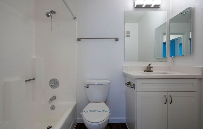 2 beds, 2 baths, 965 sqft, $2,895, Unit 225