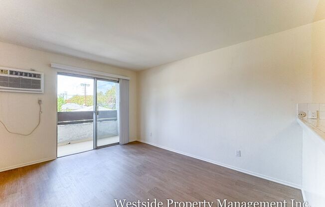 Studio, 1 bath, 267 sqft, $1,795, Unit 214