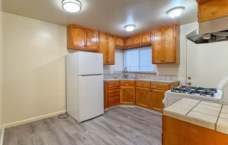 4253 1/2 S CENTINELA AVE