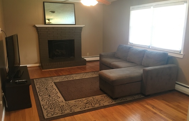 3 beds, 2 baths, $1,995