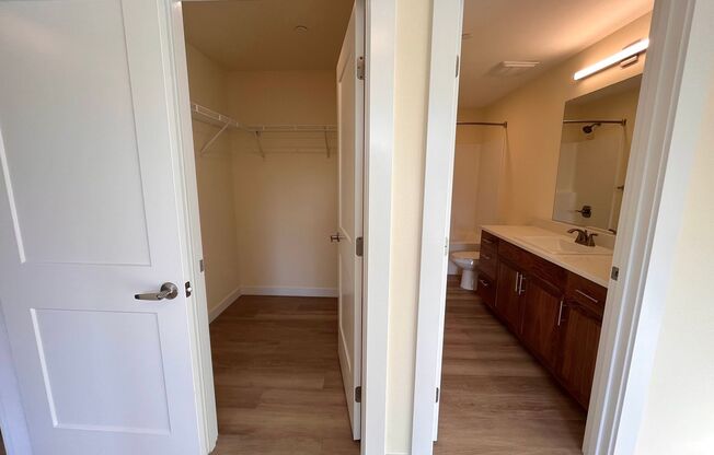 2 beds, 2 baths, 1,109 sqft, $2,048, Unit D202