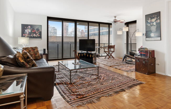 1 bed, 1.5 baths, 948 sqft, $5,800, Unit 16F