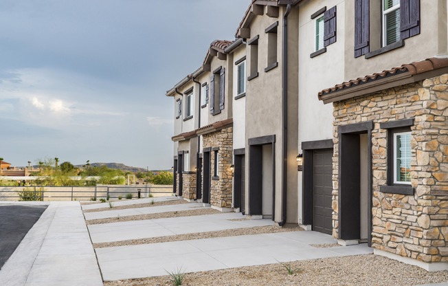 Aster Ridge townhomes: the perfect blend of contemporary architecture and Arizona charm.